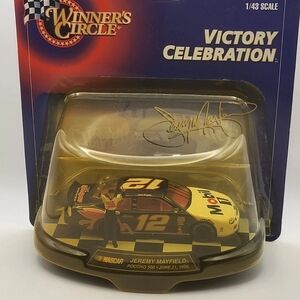 Jeremy Mayfield #12 Mobil 1 Winners Circle 1:43 Die Cast Victory Celebration